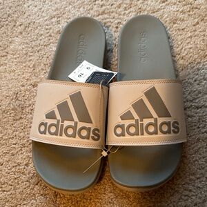 New Adilette Comfort Slides. Sz.9M/10W. W/ pair of custom bear socks